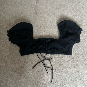 SHEIN Black Puff Sleeve Crop Top